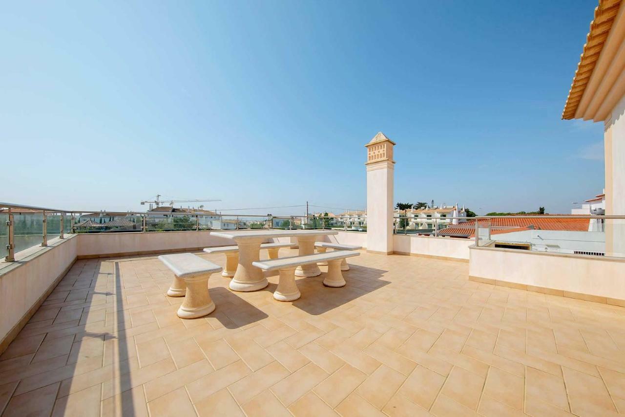 Villa Ruana - 5 Bedrooms On Suite- Free Out Door Hot Jacuzzi - By Bedzy 알부페이라 외부 사진
