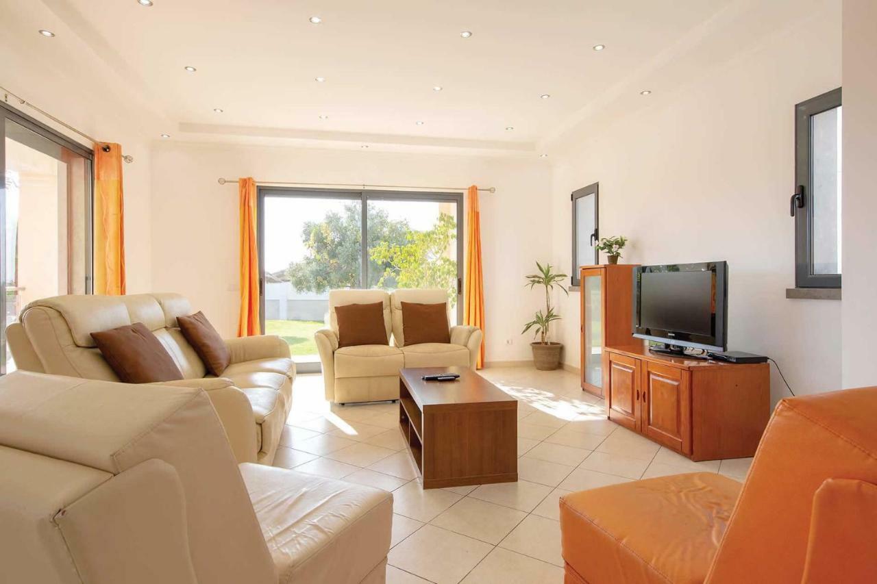 Villa Ruana - 5 Bedrooms On Suite- Free Out Door Hot Jacuzzi - By Bedzy 알부페이라 외부 사진